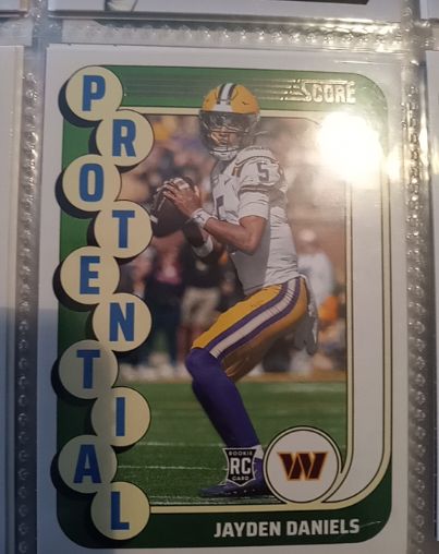2024 Panini Score Protential #3 Jayden Daniels — front
