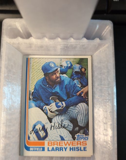 1969 Topps Deckle Edge #8 Larry Hisle — front
