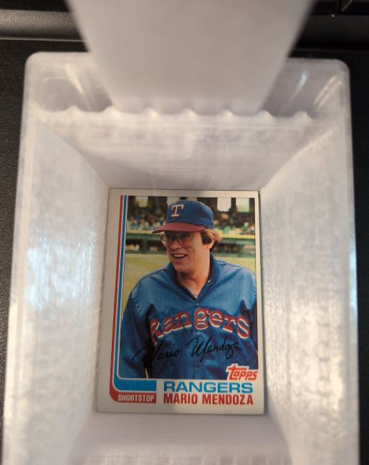 1982 Topps #212 Mario Mendoza — front