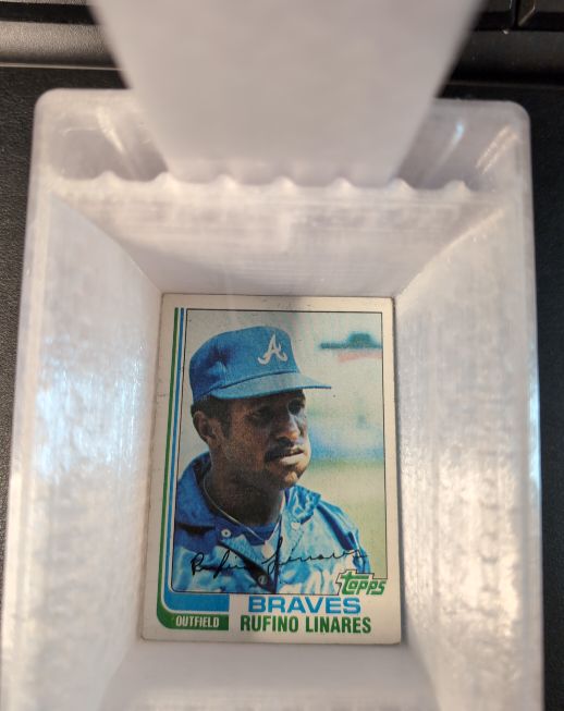 1983 Topps #620 Rufino Linares — front