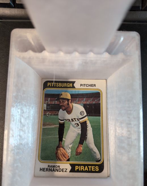 1972 Topps #3 Ramon Hernandez — front