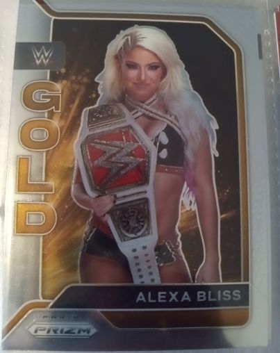2022 Panini Prizm WWE Gold #6 Alexa Bliss — front