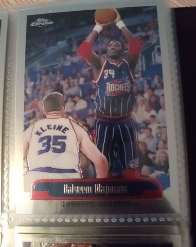 1999-00 Topps Chrome #105 Hakeem Olajuwon — front