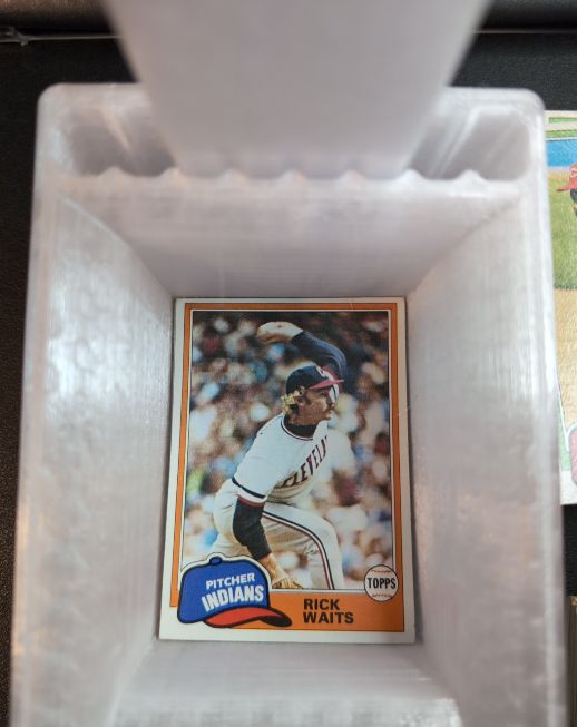 1981 Topps #697 Rick Waits — front