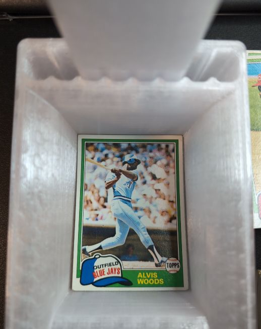 1981 Topps #425 Alvis Woods — front