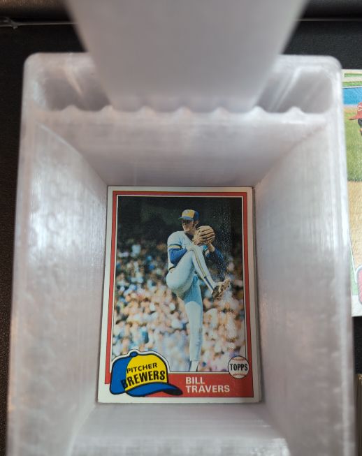 1981 Topps #704 Bill Travers — front
