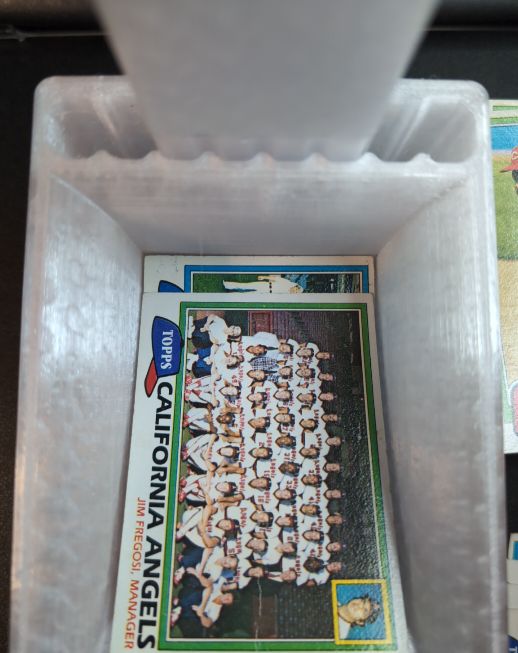 1981 Topps #663 California Angels Team Jim Fregosi Manager — front