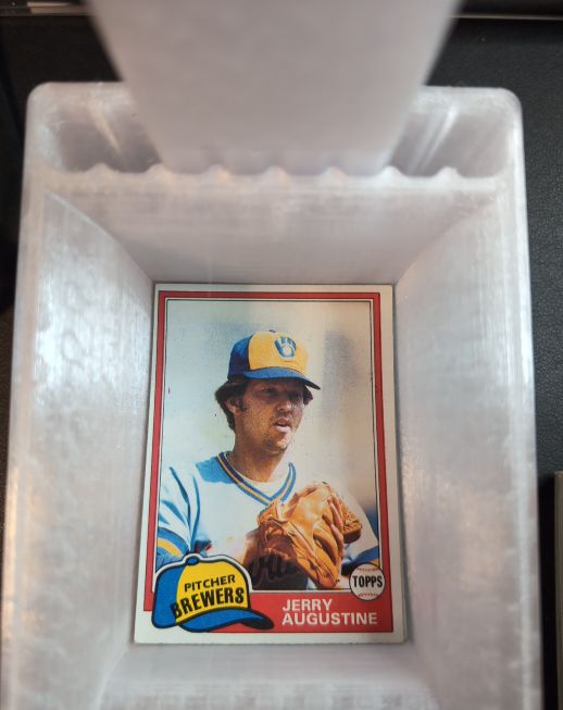 1981 Topps #596 Jerry Augustine — front