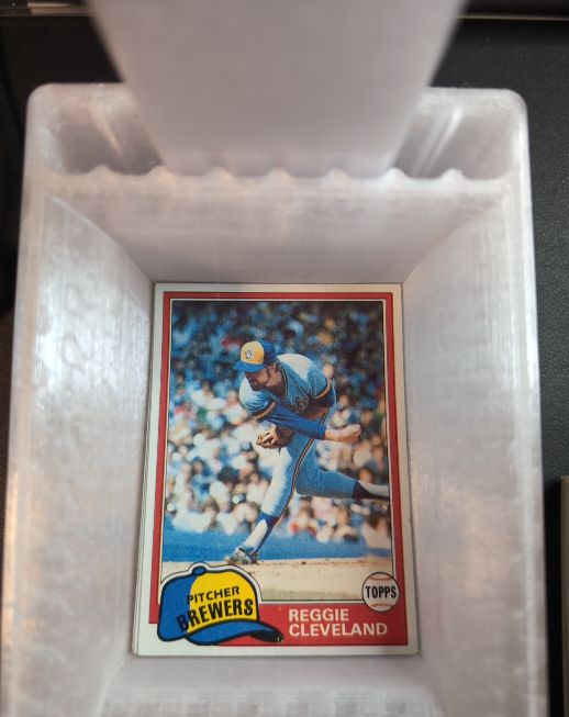 1981 Topps #576 Reggie Cleveland — front