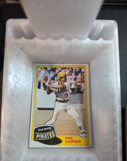 1982 Topps #300 Phil Garner — front