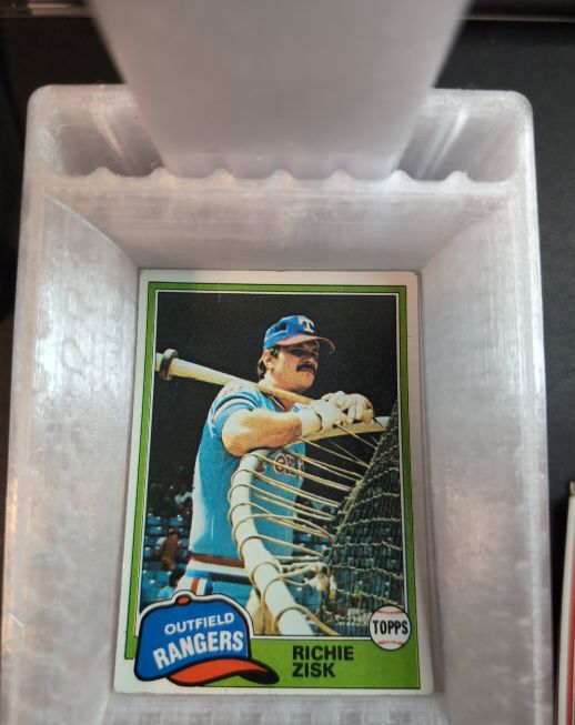 1981 Topps #600 Richie Zisk — front