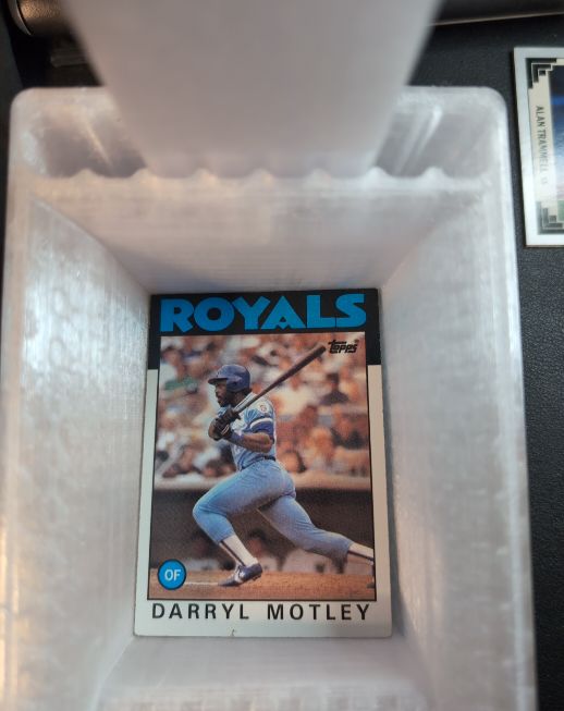 1986 Topps #332 Darryl Motley — front