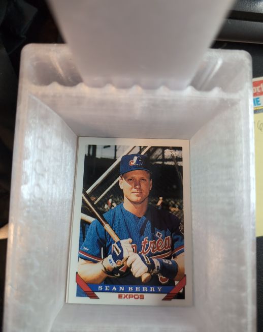 1991 Topps #350 Sean Berry — front