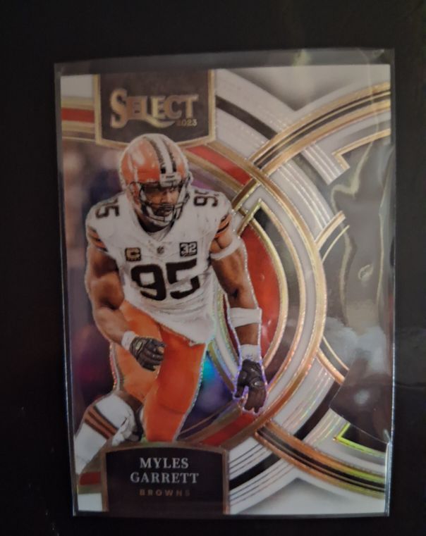 2023 Panini Select #023 Myles Garrett — front