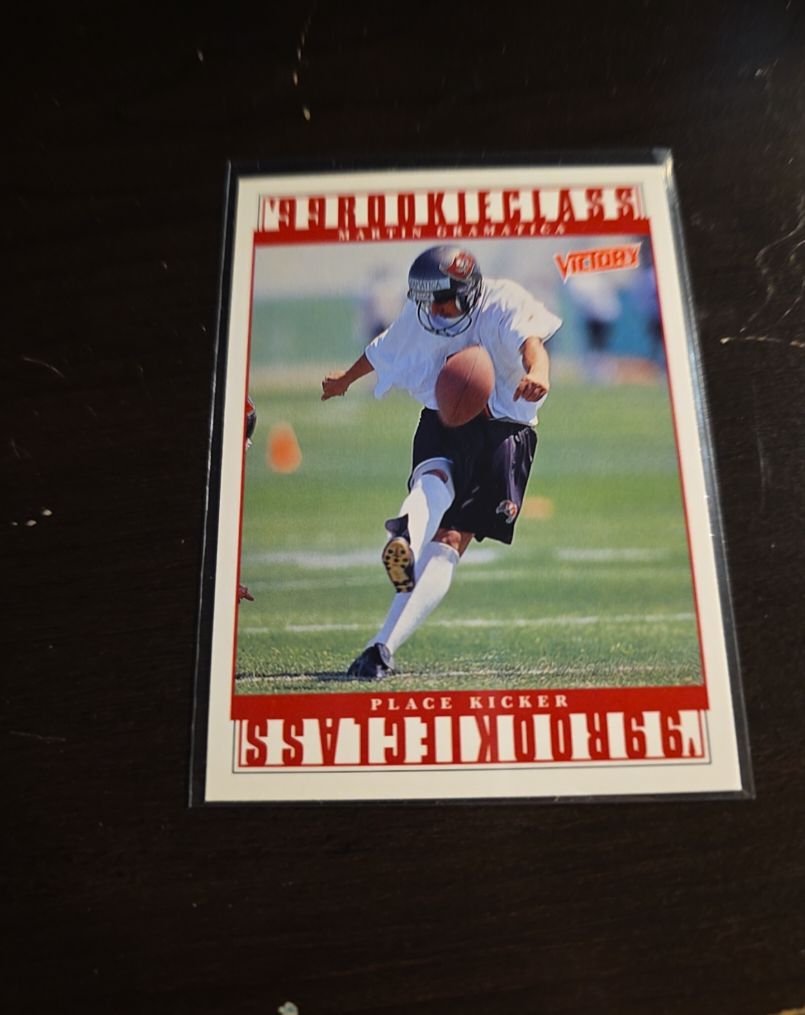 1999 Upper Deck Victory #432 Martin Gramatica Rookie — front