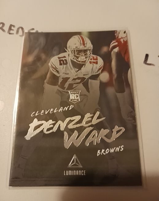 2018 Panini Luminance #129 Denzel Ward — front