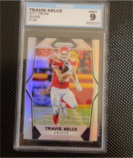 2017 Panini Prizm #139 Travis Kelce — front