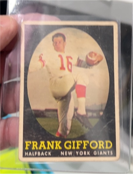 1958 Topps #73 Frank Gifford — front