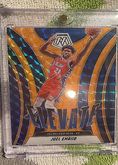 2020 Panini Mosaic Elevate #21 Joel Embiid — front