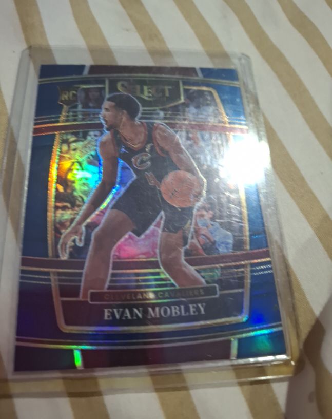 2021 Panini Select #152 Evan Mobley — front