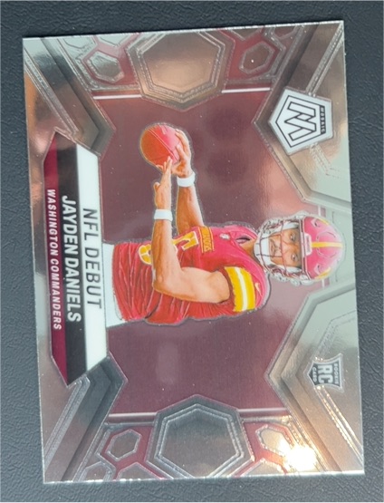 2022 Panini Mosaic NFL Debut Jayden Daniels — front