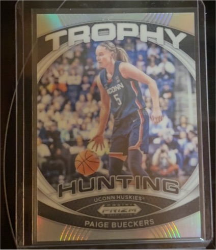 2021 Panini Prizm Trophy Hunting #TH-PAI Paige Bueckers — front