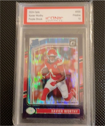 2022 Donruss Optic #300 Xavier Worthy — front