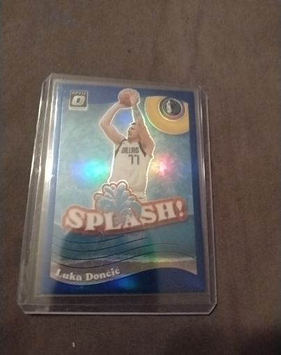 2020 Donruss Optic #SPL-1 Luka Dončić Splash! — front