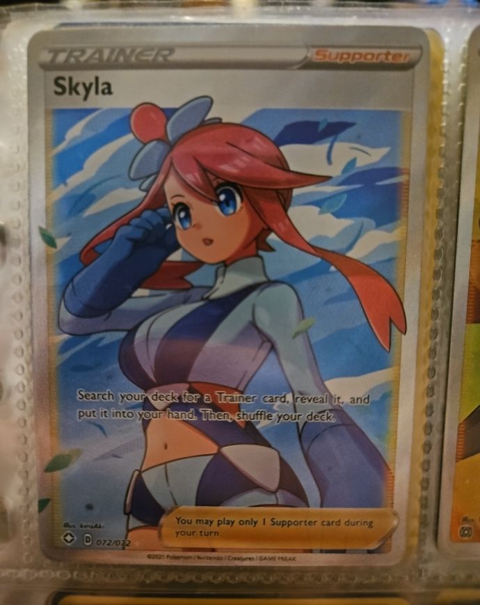 2013 Pokémon Black & White 072 Skyla — front