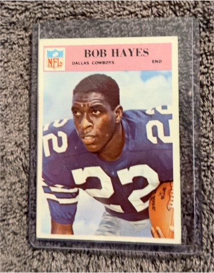 1966 Philadelphia #32 Bob Hayes — front