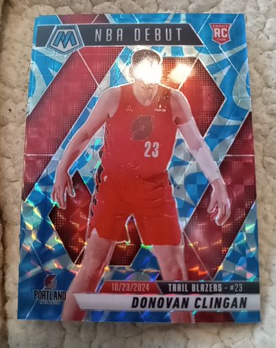 2024-25 Panini Mosaic NBA Debut #261 Donovan Clingan — front