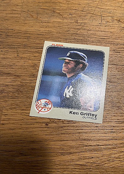 1983 Fleer #382 Ken Griffey — front