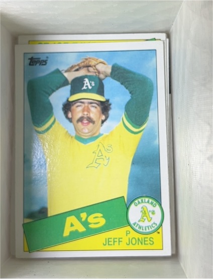 1985 Topps #319 Jeff Jones — front