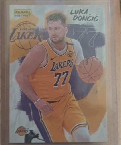 2024-25 Panini Instant #LD-LAL Luka Doncic Lakers Debut — front