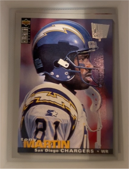 1995 Upper Deck Collector's Choice #147 Tony Martin — front