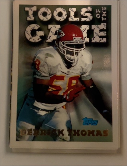 1994 Topps #551 Derrick Thomas — front
