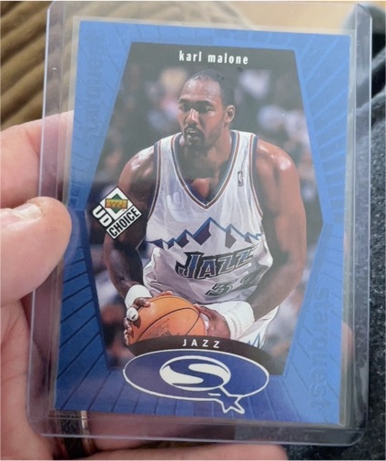 1998-99 Upper Deck UD Choice StarQuest Blue #SQ27 Karl Malone — front