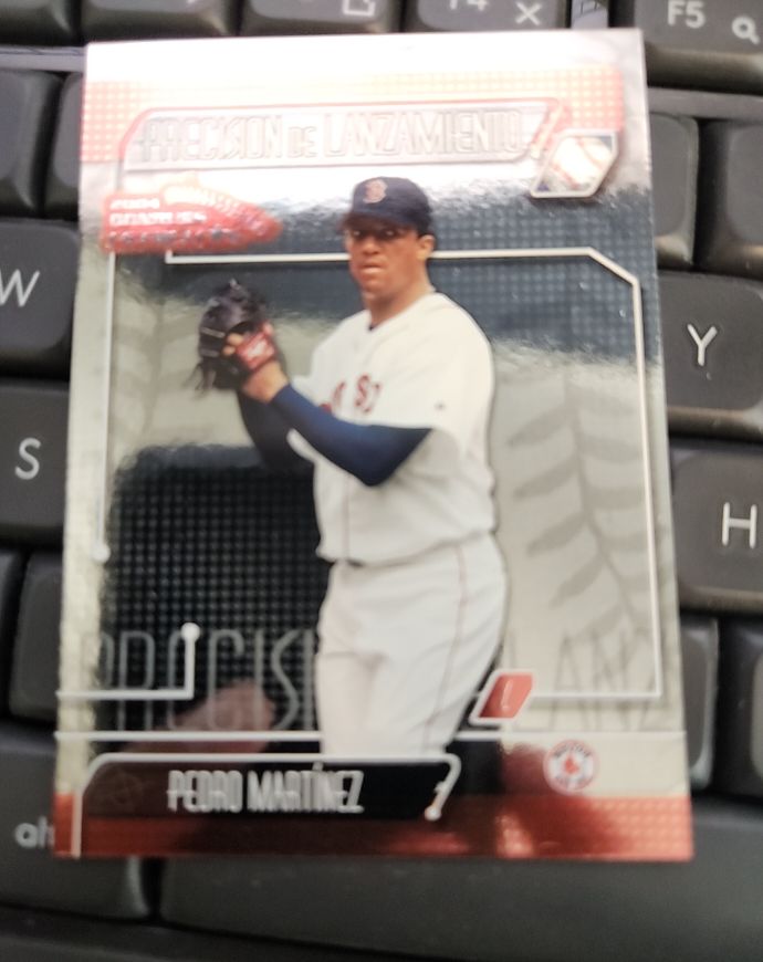 2003 Donruss Estrellas Precision De Lanzamiento #5 Pedro Martinez — front