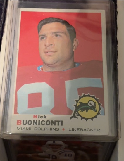 1969 Topps Football #192 Nick Buoniconti — front