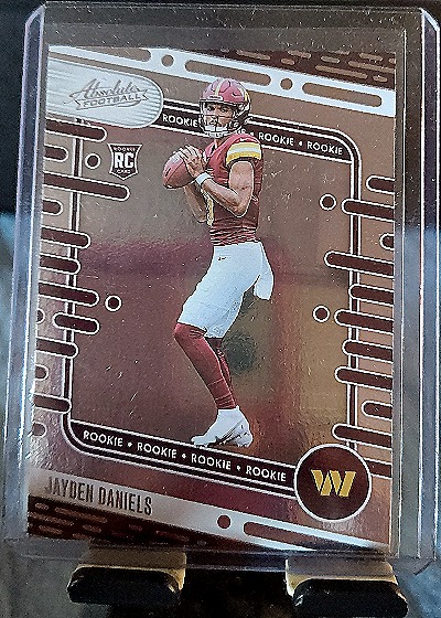2024 Panini Absolute #102 Jayden Daniels — front