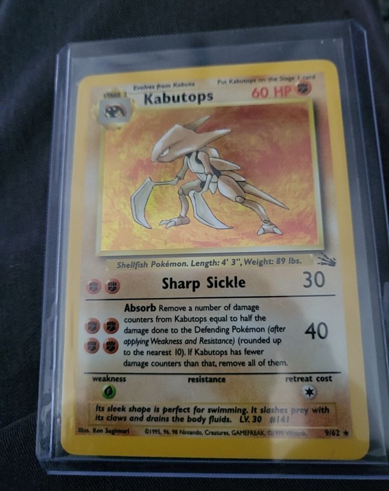 1999 Pokémon #9 Kabutops — front
