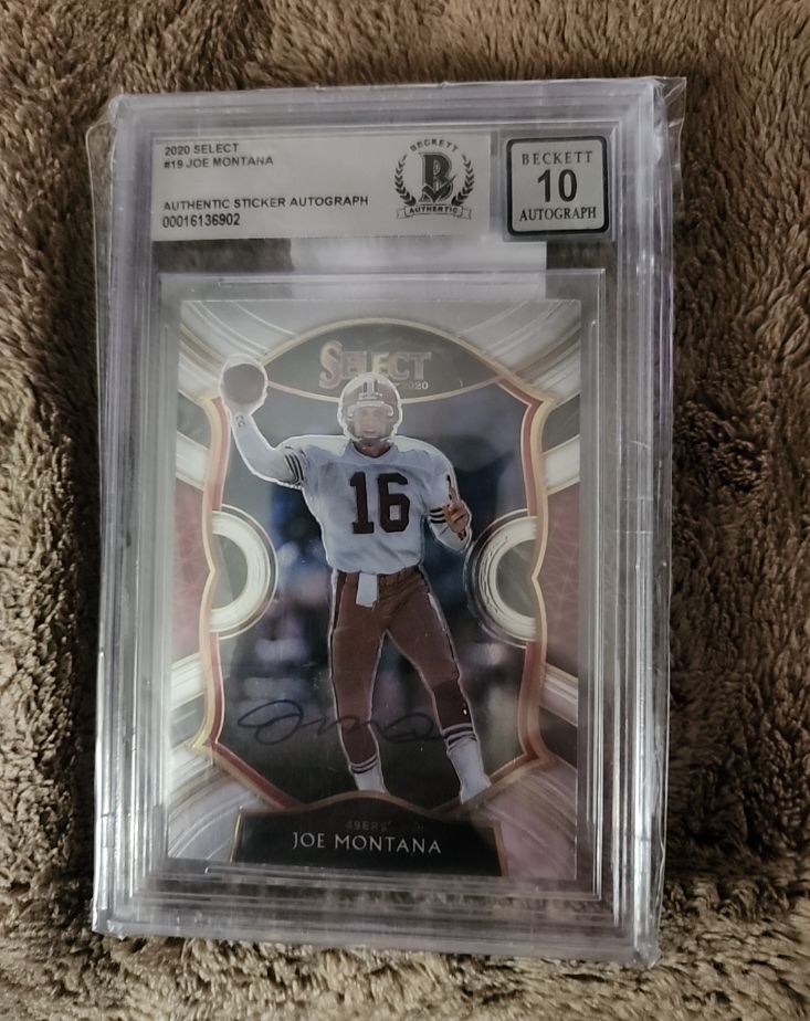 2020 Panini Select #19 Joe Montana — front