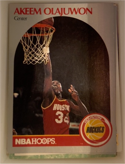1990-91 NBA Hoops #127 Akeem Olajuwon — front