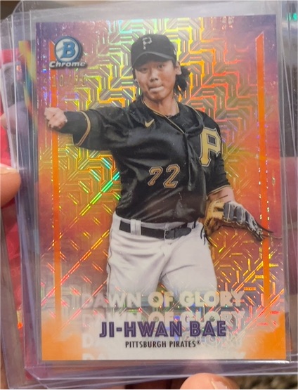2021 Bowman Chrome #DG-13 Ji-Hwan Bae Dawn of Glory Mojo Refractor — front
