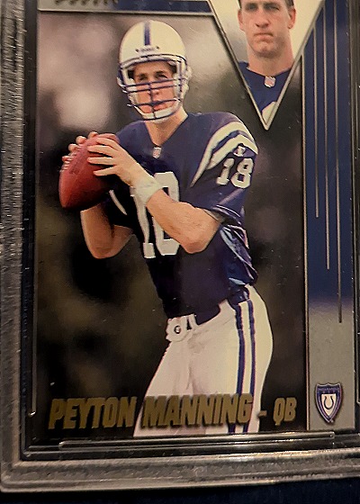 1998 Pacific Aurora #71 Peyton Manning — front