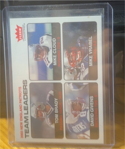 2004 Fleer Tradition #3 Tom Brady Patriots Team Leaders — front