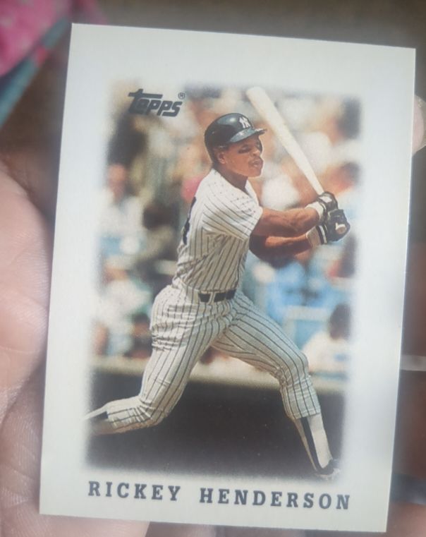 1988 Topps Major League Leaders Minis #26 Rickey Henderson — front