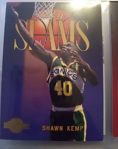 1994-95 SkyBox #307 Shawn Kemp — front