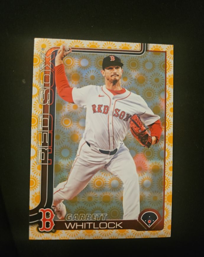 2025 Topps Series 2 Holiday Sun #482 Garrett Whitlock — front