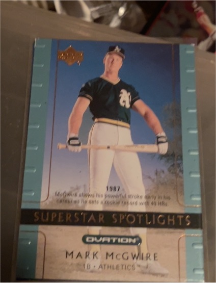 2002 Upper Deck Ovation #115 Mark McGwire — front